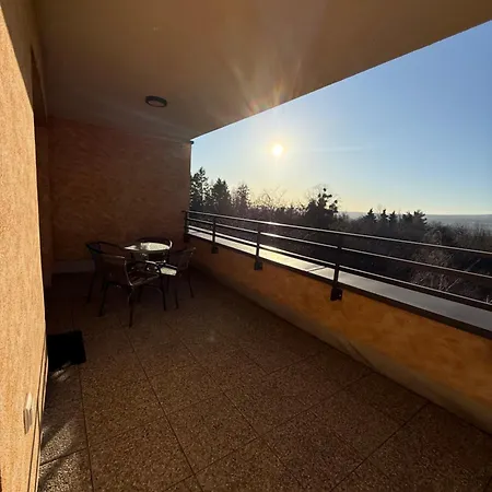 Sparrow Apartmens - Panorama Apartmán *